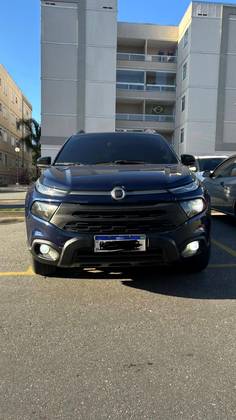 FIAT TORO 2.0 16V TURBO DIESEL ULTRA 4WD AT9 FIAT TORO 2.0 16V TURBO DIESEL ULTRA 4WD AT9